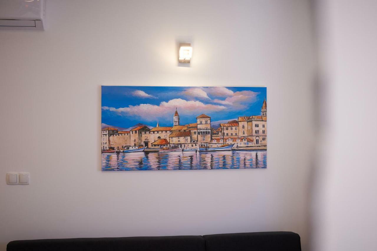 Apartman Jakov Apartment โตรกีร์ ภายนอก รูปภาพ